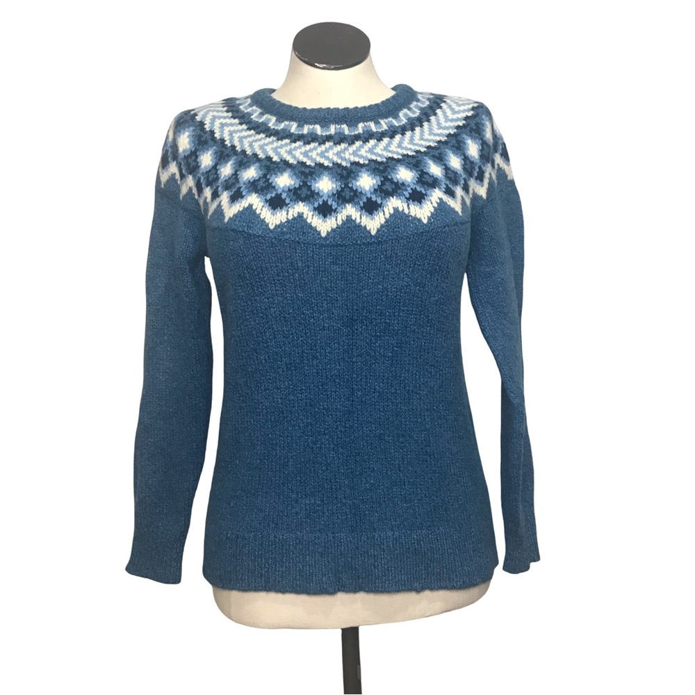 L L Bean Fair Isle Knit Pullover Sweater Women’s Size M Color Blue Round Neck - Picture 1 of 14